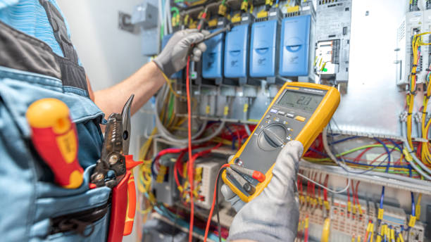 Best Affordable Emergency Electrician  in Brooktrails, CA